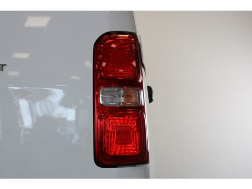 Peugeot Expert 231S 2.0 BlueHDI 120pk Premium | Navigatie | 2500KG Trekgewicht | Pack Look | Airco | Cruise Cont... ActivLease financial lease