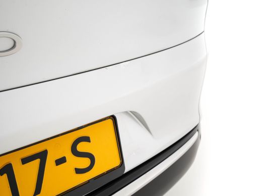 Renault Clio Estate 0.9 TCe Limited *NAVI-FULLMAP | KEYLESS | AIRCO | CARPLAY | PDC | BASS-REFLEX-AUDIO | COMF... ActivLease financial lease