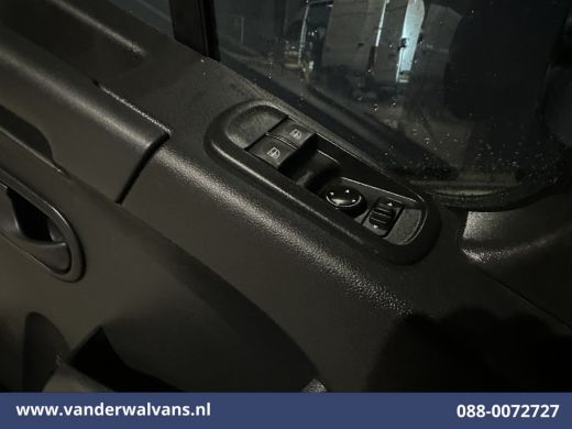 Renault Master 2.3 dCi 135pk L2H2 Euro6 Airco | Camera | Navigatie | Cruisecontrol | 2500kg Trekhaak | Bijrijder... ActivLease financial lease