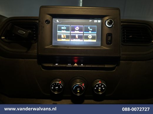 Renault Master 2.3 dCi 135pk L2H2 Euro6 Airco | Camera | Navigatie | Cruisecontrol | 2500kg Trekhaak | Bijrijder... ActivLease financial lease