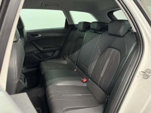 Seat Leon Sportstourer 1.5 eTSI Business Edition | Airco (automatisch) | Apple Carplay/Android Auto|telefoonintegratie p... ActivLease financial lease