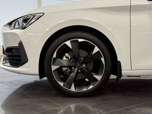 Seat Leon Sportstourer 1.5 eTSI Business Edition | Airco (automatisch) | Apple Carplay/Android Auto|telefoonintegratie p... ActivLease financial lease