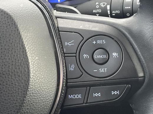 Toyota Corolla Touring Sports 2.0 Hybrid Dynamic **APPLE CARPLAY/ PARKEERSENSOREN/ 36 MAANDEN GARANTIE** ActivLease financial lease