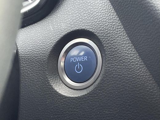 Toyota Corolla Touring Sports 2.0 Hybrid Dynamic **APPLE CARPLAY/ PARKEERSENSOREN/ 36 MAANDEN GARANTIE** ActivLease financial lease