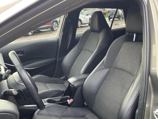 Toyota Corolla Touring Sports 2.0 Hybrid Dynamic **APPLE CARPLAY/ PARKEERSENSOREN/ 36 MAANDEN GARANTIE** ActivLease financial lease