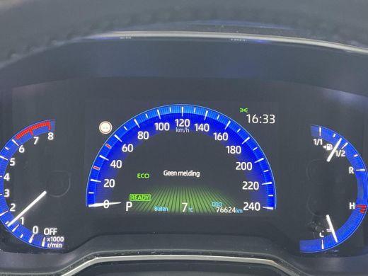 Toyota Corolla Touring Sports 2.0 Hybrid Dynamic **APPLE CARPLAY/ PARKEERSENSOREN/ 36 MAANDEN GARANTIE** ActivLease financial lease