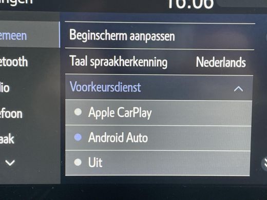 Toyota Corolla Touring Sports 2.0 Hybrid GR-Sport **TREKHAAK/ APPLE CARPLAY/ 36 MAANDEN GARANTIE** ActivLease financial lease