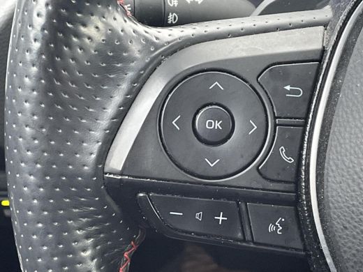 Toyota Corolla Touring Sports 2.0 Hybrid GR-Sport **TREKHAAK/ APPLE CARPLAY/ 36 MAANDEN GARANTIE** ActivLease financial lease