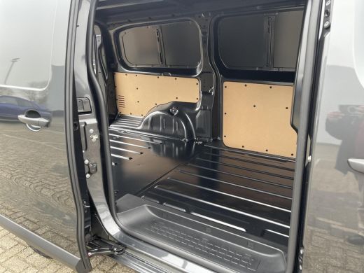 Toyota PROACE Electric Worker Challenger Extra Range Long L2 75 kWh ActivLease financial lease