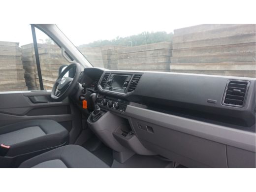 Volkswagen Crafter 30 2.0 TDI L3H2 Trendline 30 2.0 TDI L3H2 Trendline 140 pk Automaat, Airco, App Connect, Achterui... ActivLease financial lease