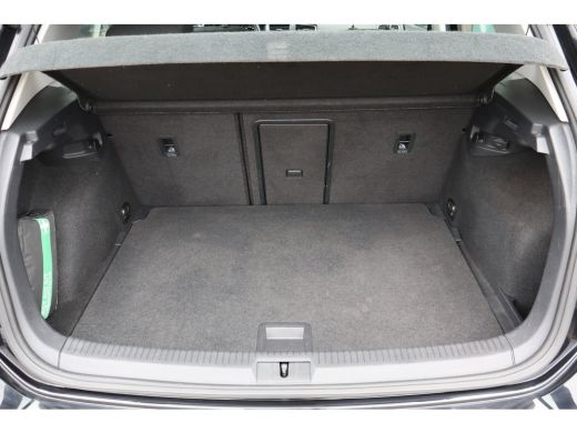 Volkswagen e-Golf E-DITION | Navigatie | Airco | Parkeersensoren | Cruise Control | ActivLease financial lease