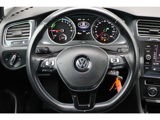 Volkswagen e-Golf E-DITION | Navigatie | Airco | Parkeersensoren | Cruise Control | ActivLease financial lease