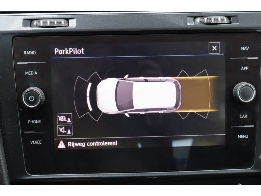 Volkswagen e-Golf E-DITION | Navigatie | Airco | Parkeersensoren | Cruise Control | ActivLease financial lease