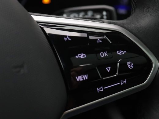Volkswagen Touareg 3.0 TSI Ehybrid Elegance 4Motion 381PK DSG Alarm, 360gr. Camera, Luchtvering, Keyless, Massagesto... ActivLease financial lease