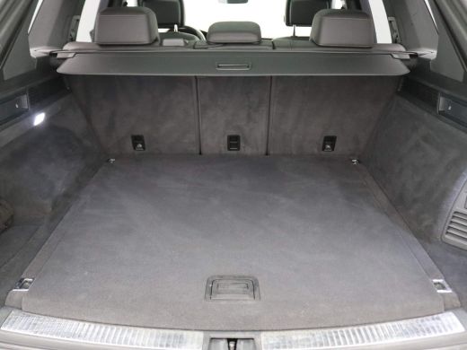 Volkswagen Touareg 3.0 TSI Ehybrid Elegance 4Motion 381PK DSG Alarm, 360gr. Camera, Luchtvering, Keyless, Massagesto... ActivLease financial lease