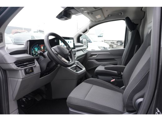 Volkswagen Transporter 2.0 TDI L2H1 30 Bulli 2.0 TDI L2H1 30 Bulli 170 pk 8-Traps Automaat, DEMO VOERTUIG ActivLease financial lease