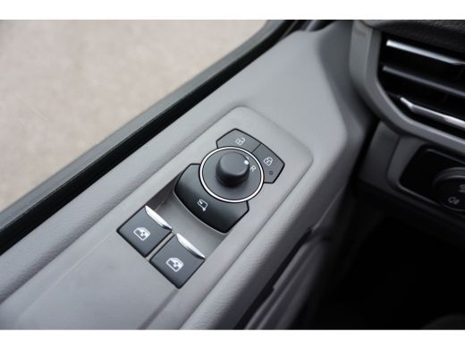 Volkswagen Transporter 2.0 TDI L2H1 30 Bulli 2.0 TDI L2H1 30 Bulli 170 pk 8-Traps Automaat, DEMO VOERTUIG ActivLease financial lease