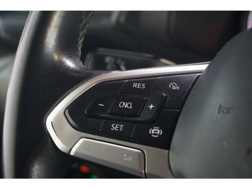Volkswagen Transporter 2.0 TDI L2H3 28 Highline | 2 zitplaatsen rechtsvoor | Bumpers in carrosseriekleur | DAB ontvanger ActivLease financial lease