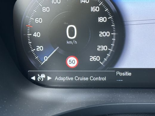 Volvo  XC60 2.0 B5 Momentum Exclusive | Audio installatie premium | Cruise control adaptief met Stop&Go en st... ActivLease financial lease