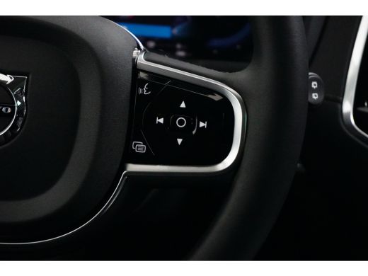 Volvo  XC90 T8 Plug-in hybrid AWD Ultra Dark | Luchtvering | 360 Camera | Trekhaak | Massagestoelen | Apple C... ActivLease financial lease