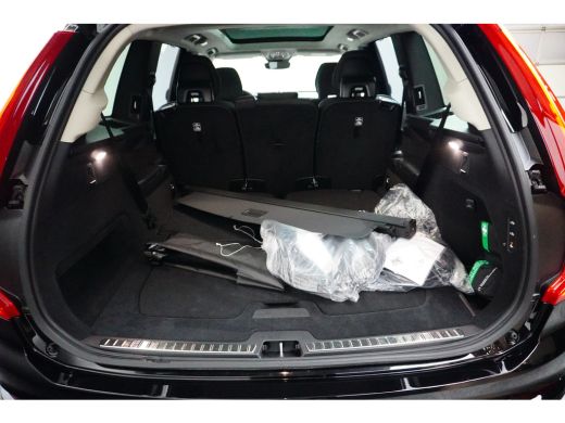 Volvo  XC90 T8 Plug-in hybrid AWD Ultra Dark | Luchtvering | 360 Camera | Trekhaak | Massagestoelen | Apple C... ActivLease financial lease