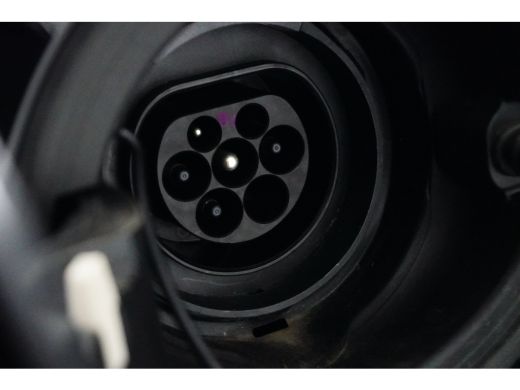 Volvo  XC90 T8 Plug-in hybrid AWD Ultra Dark | Luchtvering | 360 Camera | Trekhaak | Massagestoelen | Apple C... ActivLease financial lease