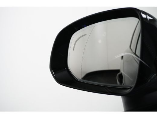 Volvo  XC90 T8 Plug-in hybrid AWD Ultra Dark | Luchtvering | 360 Camera | Trekhaak | Massagestoelen | Apple C... ActivLease financial lease