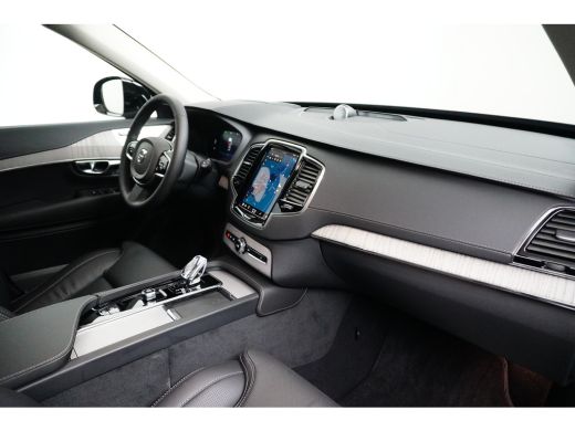 Volvo  XC90 T8 Plug-in hybrid AWD Ultra Dark | Luchtvering | 360 Camera | Trekhaak | Massagestoelen | Apple C... ActivLease financial lease