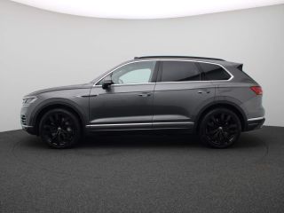 Volkswagen Touareg 3.0 TSI Ehybrid Elegance 4Motion 381PK DSG Alarm, 360gr. Camera, Luchtvering, Keyless, Massagesto...