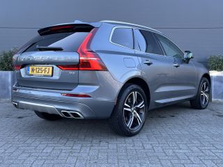 Volvo  XC60 2.0 B5 Momentum Exclusive | Audio installatie premium | Cruise control adaptief met Stop&Go en st...
