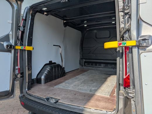 Ford Transit Custom 280 2.0 TDCI L1H1 Trend 130pk | Automaat | 3- Zits | Voorruitverwarming | Cruise | Imperiaal | Tr... ActivLease financial lease