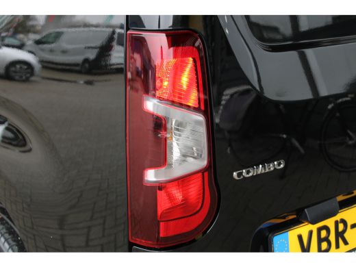 Opel Combo 1.5D L2H1 Innovation | Achteruitrijcamera | Achteruitrijcamera | Lichtmetalen velgen 16" ActivLease financial lease