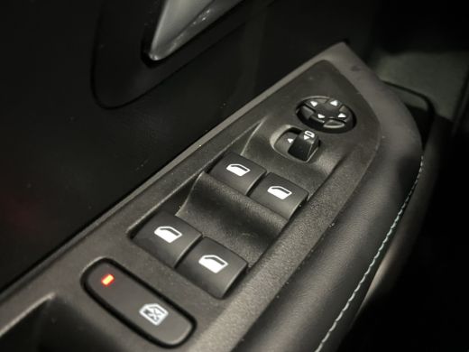 Peugeot 208 1.2 PureTech Allure | Airco (automatisch) | Apple Carplay/Android Auto|telefoonintegratie premium... ActivLease financial lease