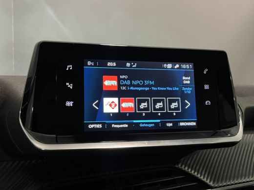 Peugeot 208 1.2 PureTech Allure | Airco (automatisch) | Apple Carplay/Android Auto|telefoonintegratie premium... ActivLease financial lease