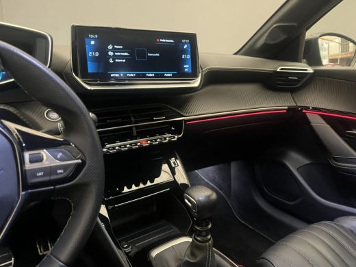 Peugeot 208 Peugeot 1.2 PureTech GT Pack VOL OPTIE! | Panoramadak | LEDER! | Massage | Elec.Stoel | Adaptieve... ActivLease financial lease