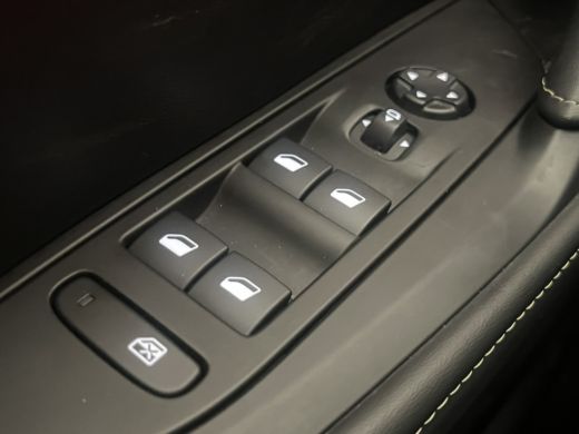 Peugeot 208 Peugeot 1.2 PureTech GT Pack VOL OPTIE! | Panoramadak | LEDER! | Massage | Elec.Stoel | Adaptieve... ActivLease financial lease