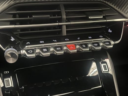 Peugeot 208 Peugeot 1.2 PureTech GT Pack VOL OPTIE! | Panoramadak | LEDER! | Massage | Elec.Stoel | Adaptieve... ActivLease financial lease