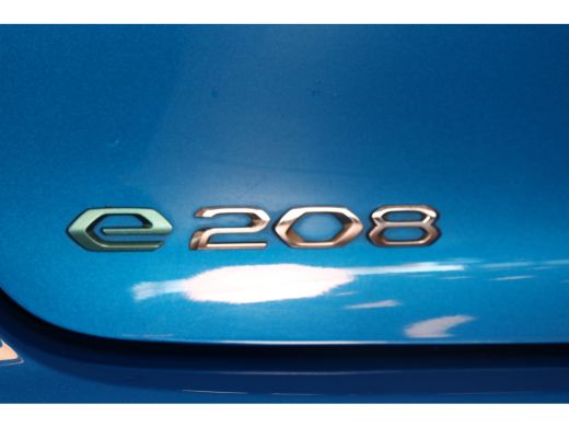 Peugeot e-208 EV Active Pack 50 kWh | Navi | Airco | Cruise control | LMV 16"| DAB | Apple Carplay | ActivLease financial lease