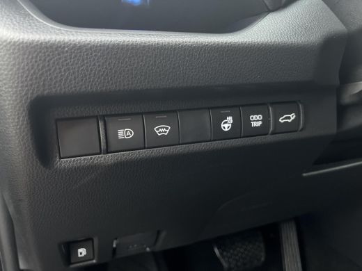 Toyota RAV4 2.5 Hybrid AWD Executive | All in prijs | Full Options | Leder bekleding | Apple / Android ActivLease financial lease