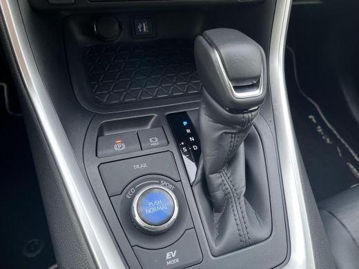Toyota RAV4 2.5 Hybrid AWD Executive | All in prijs | Full Options | Leder bekleding | Apple / Android ActivLease financial lease