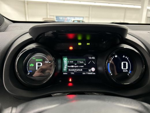 Toyota Yaris 1.5 Hybrid Executive ActivLease financial lease