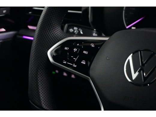 Volkswagen Touareg 3.0 TSi 462 pk eHybrid 4MOTION R | Trekhaak elektrisch uitklapbaar | Rondomzicht camera | Luchtve... ActivLease financial lease