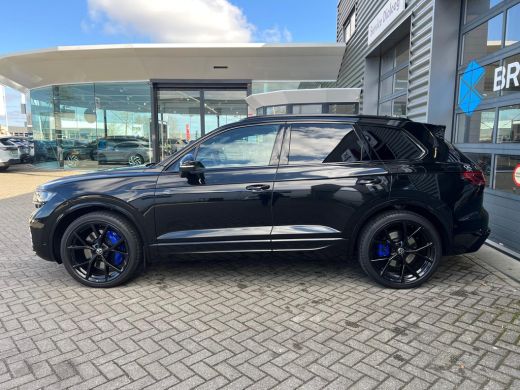 Volkswagen Touareg 3.0 TSi 462 pk eHybrid 4MOTION R | Trekhaak elektrisch uitklapbaar | Rondomzicht camera | Luchtve... ActivLease financial lease