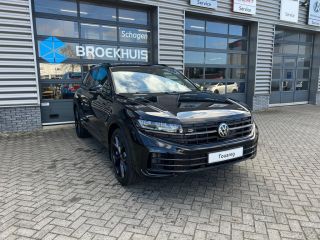 Volkswagen Touareg 3.0 TSi 462 pk eHybrid 4MOTION R | Trekhaak elektrisch uitklapbaar | Rondomzicht camera | Luchtve...