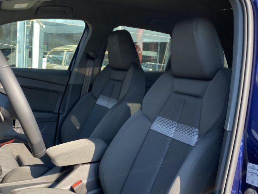 Audi Q4 e-tron 40 Launch edition Advanced 77 kWh ActivLease financial lease