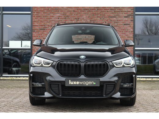 BMW X1 xDrive25e M-Sport Pano HUD ACC Camera El-Klep Stuurverw ActivLease financial lease