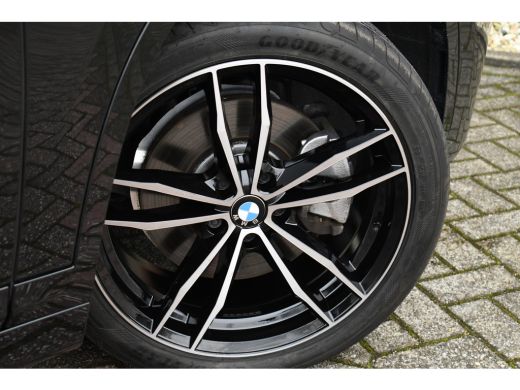 BMW X1 xDrive25e M-Sport Pano HUD ACC Camera El-Klep Stuurverw ActivLease financial lease
