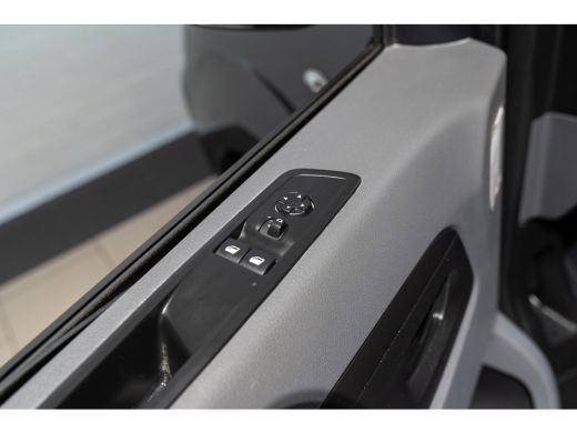 Peugeot Expert 2.0 BlueHDI 120 PK Premium | Apple Carplay & Android Auto | Cruise control | Parkeersensoren ActivLease financial lease