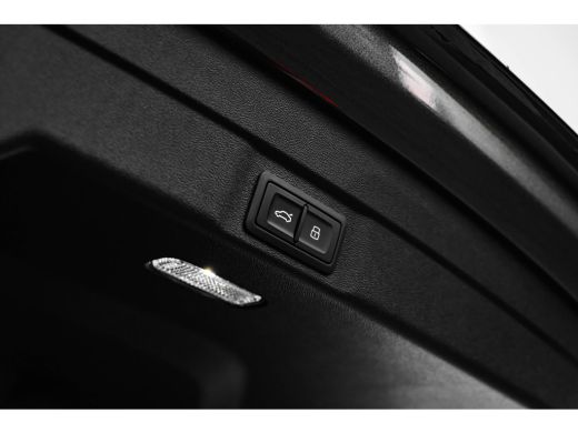 Audi A5 Limousine S edition | Adaptive cruise control | Aluminium optiek in het interieur | Audi smartpho... ActivLease financial lease