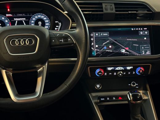 Audi Q3 Sportback 35 TFSI 150pk Business Edition / Lederen bekleding / MMI navigatie plus / Parkeersensoren achter ActivLease financial lease